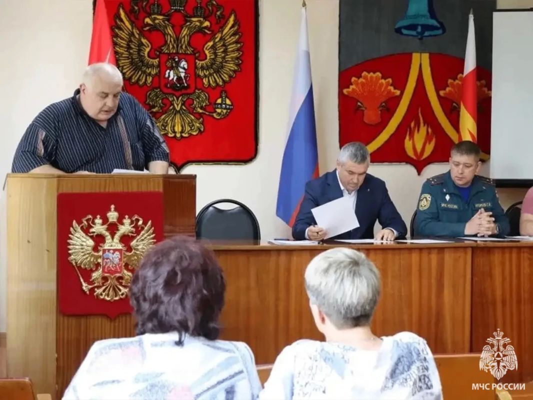 В Тепло-Огаревском районе обсудили вопросы безопасности населенных пунктов В Тепло-Огаревском районе обсудили вопросы безопасности населенных пунктов