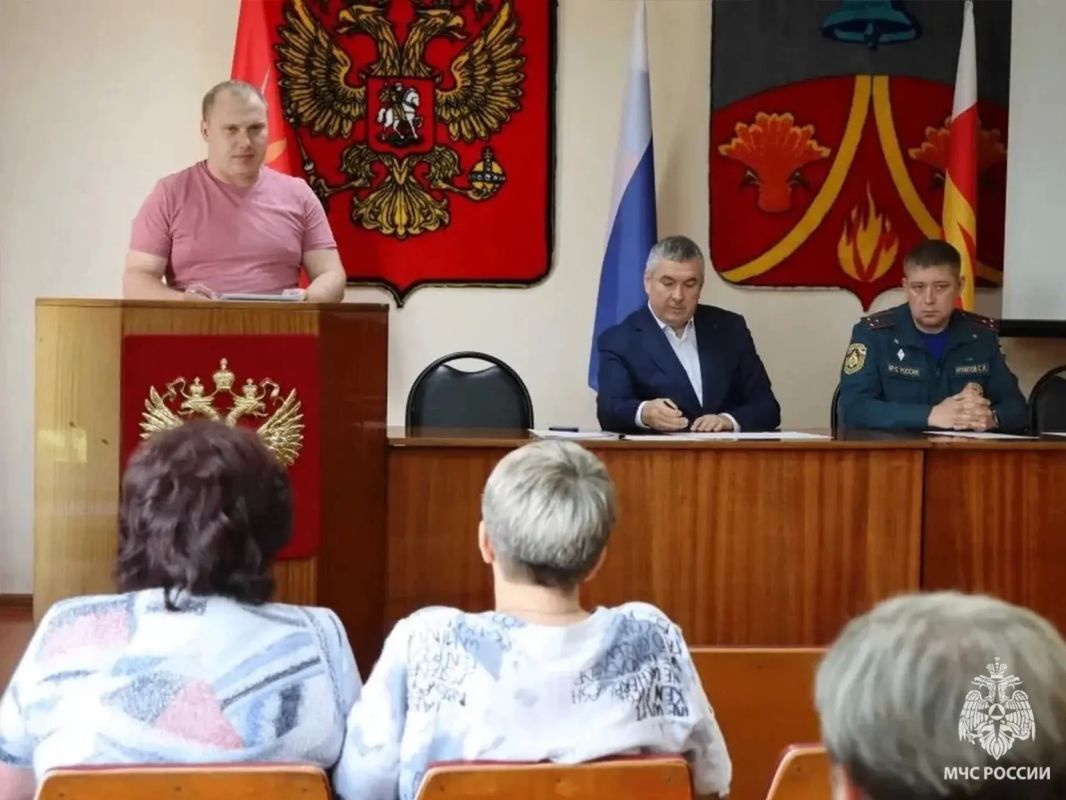 В Тепло-Огаревском районе обсудили вопросы безопасности населенных пунктов В Тепло-Огаревском районе обсудили вопросы безопасности населенных пунктов