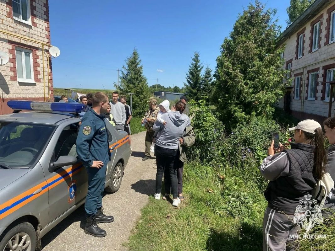 В Тульской области спасатели МЧС вернули домой потерявшуюся 70-летнюю пенсионерку В Тульской области спасатели МЧС вернули домой потерявшуюся 70-летнюю пенсионерку