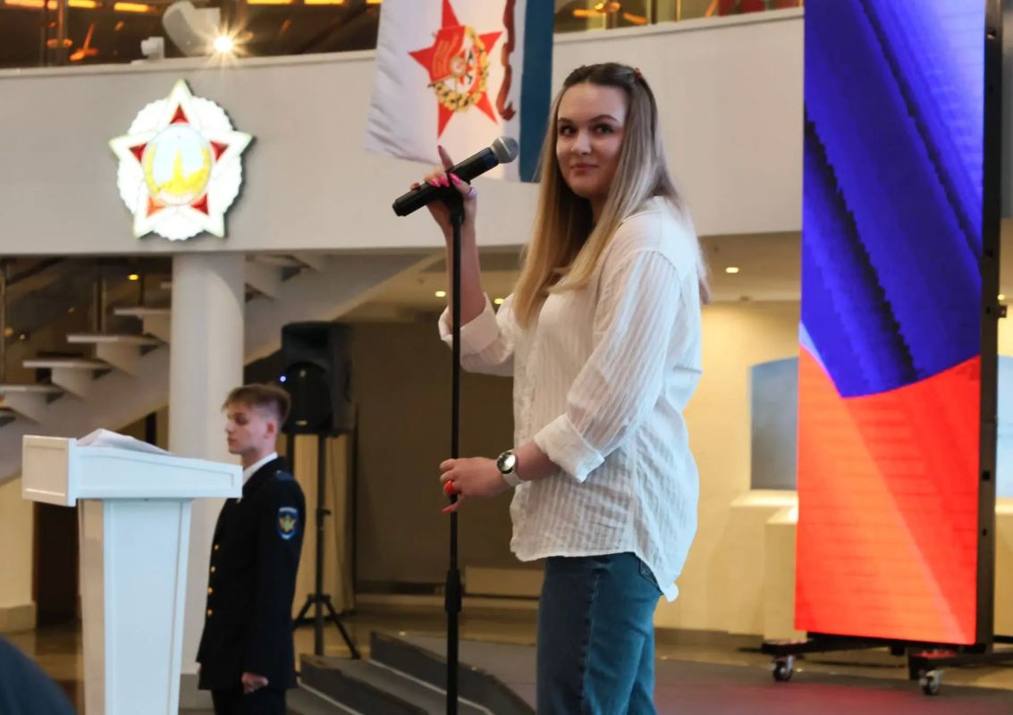 Врио начальника регионального УМВД принял участие в торжественной церемонии вручения дипломов выпускникам ВГЮУ Врио начальника регионального УМВД принял участие в торжественной церемонии вручения дипломов выпускникам ВГЮУ