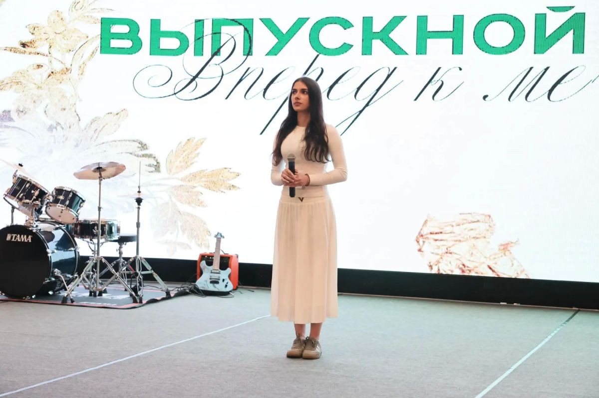 Врио начальника регионального УМВД принял участие в торжественной церемонии вручения дипломов выпускникам ВГЮУ Врио начальника регионального УМВД принял участие в торжественной церемонии вручения дипломов выпускникам ВГЮУ