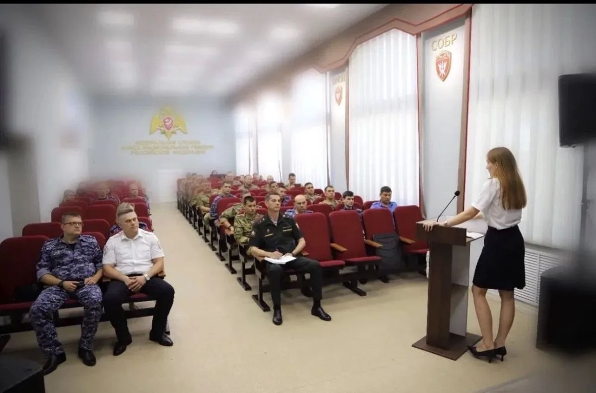 Сотрудники Госавтоинспекции города Тулы провели профилактическую беседу в управлении Росгвардии по Тульской области Сотрудники Госавтоинспекции города Тулы провели профилактическую беседу в управлении Росгвардии по Тульской области