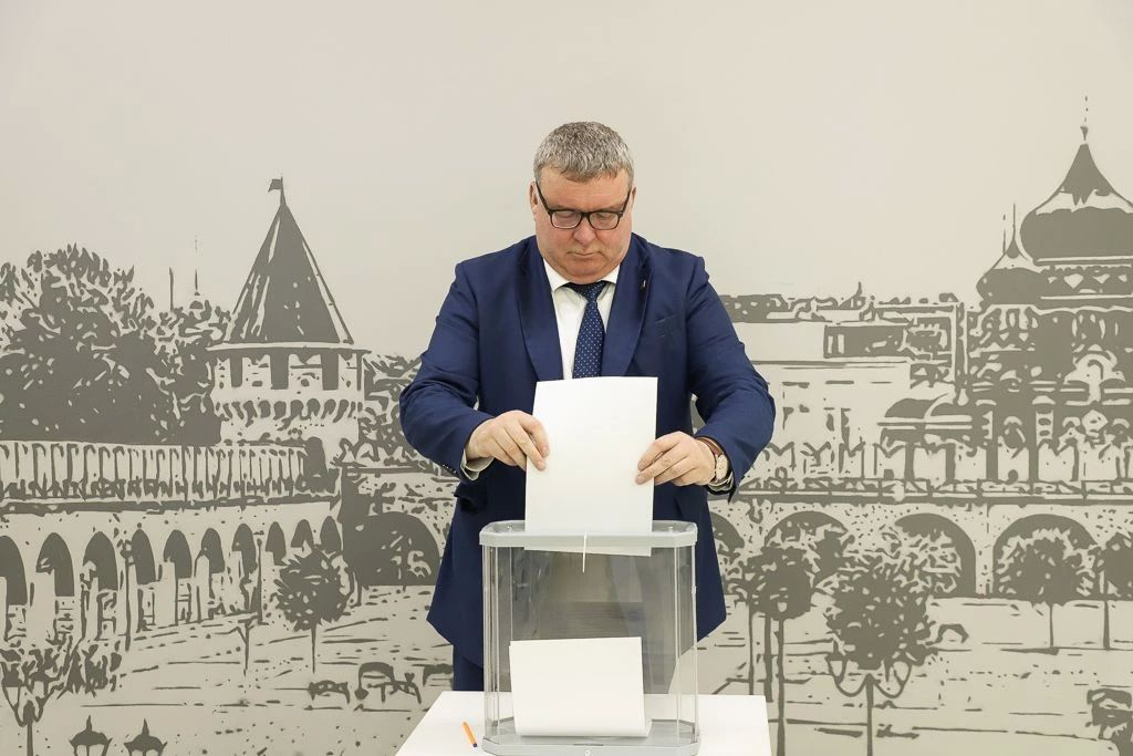 Илья Беспалов: Принял участие в заседании Президиума Регионального политического совета партии «Единая Россия» Илья Беспалов: Принял участие в заседании Президиума Регионального политического совета партии «Единая Россия»