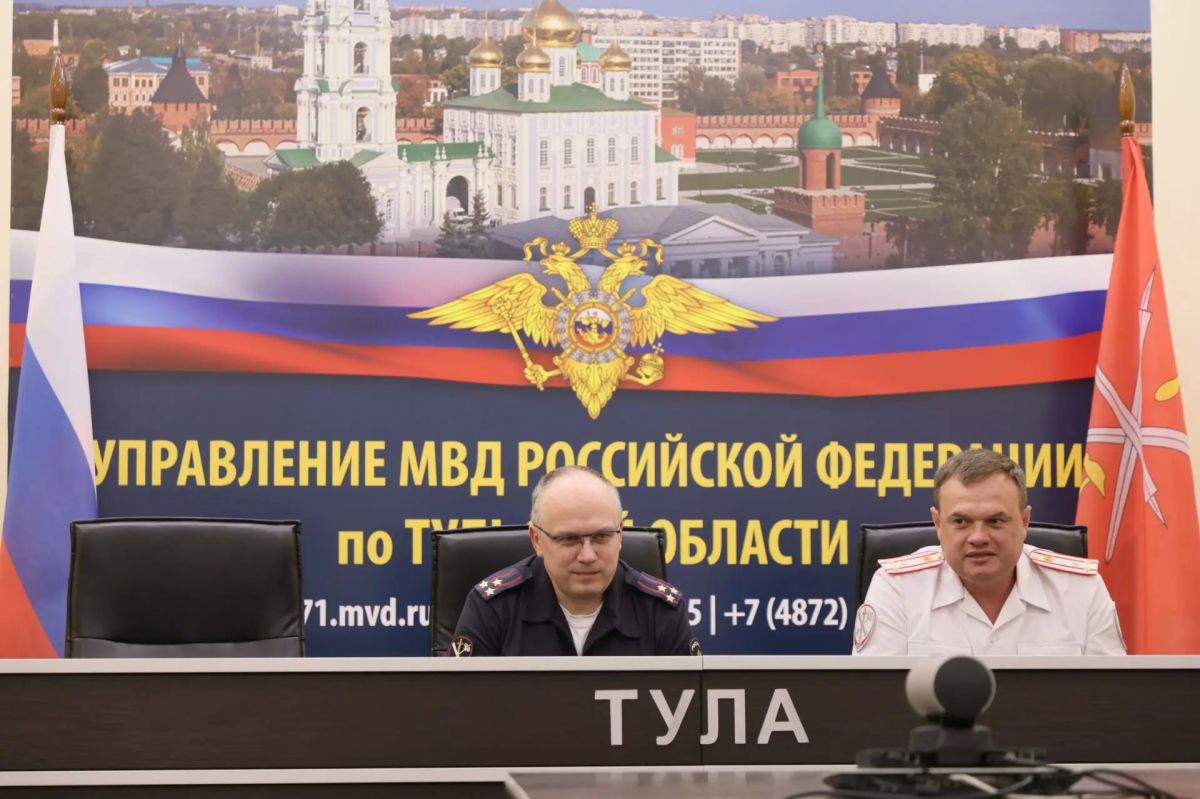 В региональном УМВД поздравили сотрудников подразделений материально-технического и хозяйственного обеспечения органов внутренних дел В региональном УМВД поздравили сотрудников подразделений материально-технического и хозяйственного обеспечения органов внутренних дел