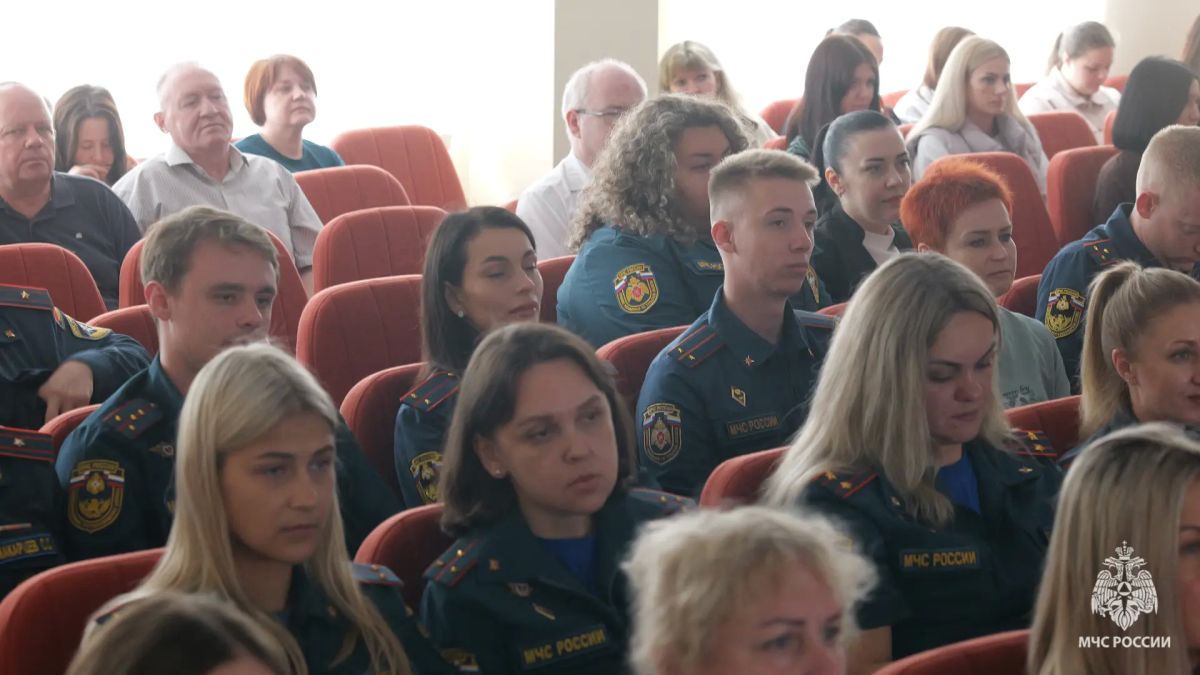 В ГУ МЧС России по Тульской области прошло занятие по теме Крещение Руси В ГУ МЧС России по Тульской области прошло занятие по теме Крещение Руси
