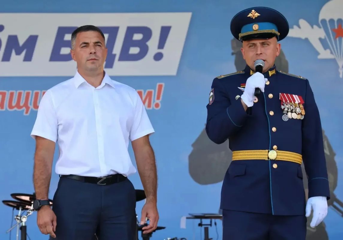 Алексей Эрк поздравил туляков с Днем ВДВ Алексей Эрк поздравил туляков с Днем ВДВ