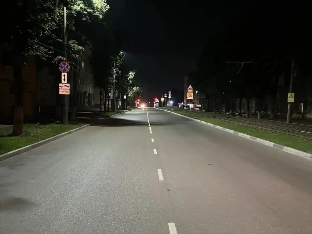 В Туле продолжают обновлять дорожную разметку В Туле продолжают обновлять дорожную разметку