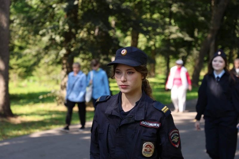 В Туле сотрудники полиции и общественники приняли участие в акции «10 000 шагов с кардиологом» В Туле сотрудники полиции и общественники приняли участие в акции «10 000 шагов с кардиологом»
