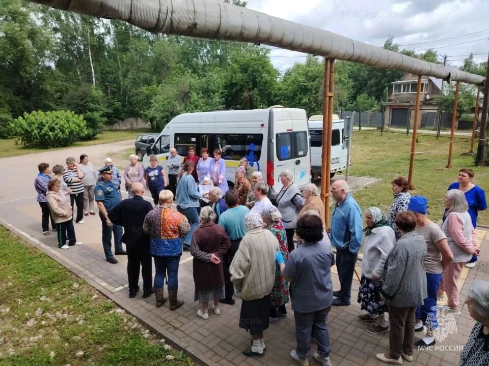 В «Комплексном центре социального обслуживания» прошла учебно-тренировочная эвакуация В «Комплексном центре социального обслуживания» прошла учебно-тренировочная эвакуация