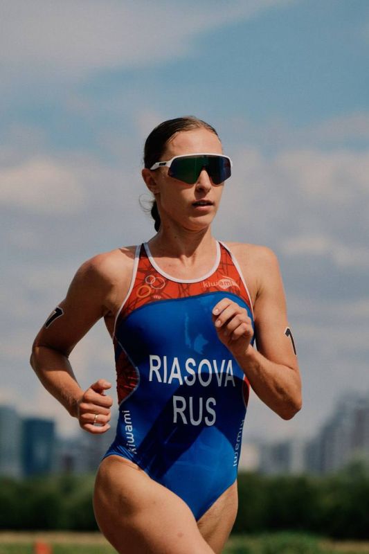 Михаил Дегтярёв: Исполком World Triathlon принял решение о полноценном допуске сборной России по триатлону: наши атлеты смогут выступать в национальной форме, под флагом России, а в случае победы будет звучать российский гимн Михаил Дегтярёв: Исполком World Triathlon принял решение о полноценном допуске сборной России по триатлону: наши атлеты смогут выступать в национальной форме, под флагом России, а в случае победы будет звучать российский гимн