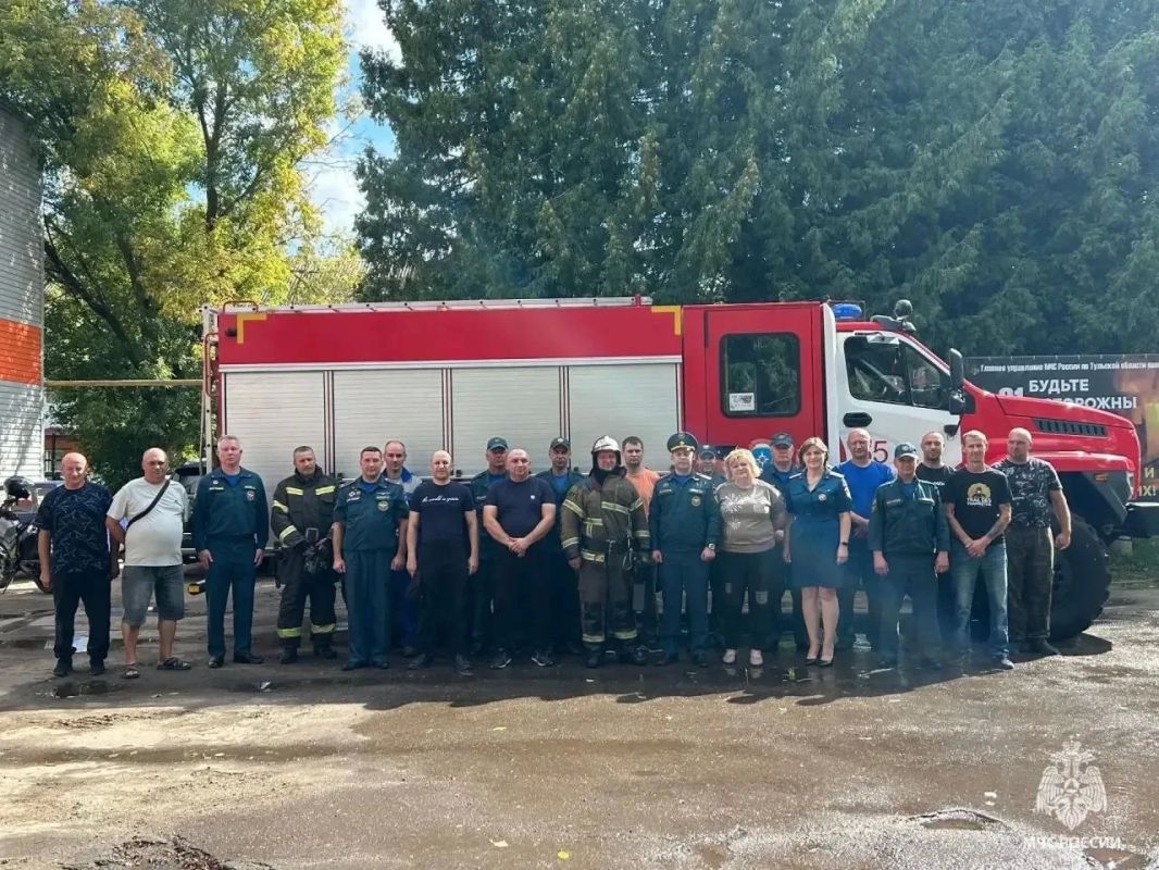 #ТрадицииМЧС. 31 год на страже огня: огнеборца 55 пожарно-спасательной части проводили на заслуженный отдых #ТрадицииМЧС. 31 год на страже огня: огнеборца 55 пожарно-спасательной части проводили на заслуженный отдых
