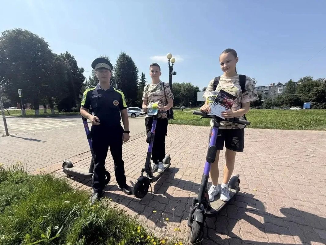 На улицах города Новомосковска Тульской области прошло профилактическое мероприятие «Внимание! Дети!» На улицах города Новомосковска Тульской области прошло профилактическое мероприятие «Внимание! Дети!»