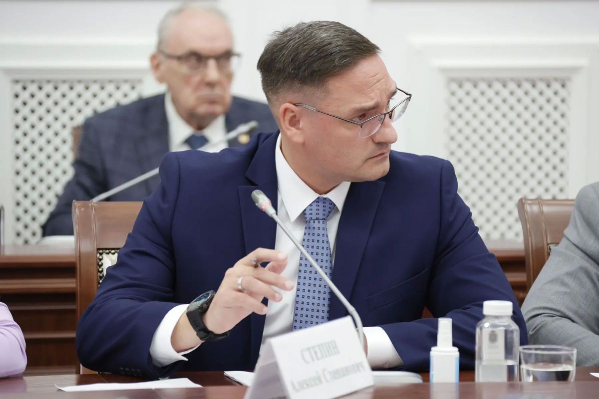 Дмитрий Миляев: Комбайны бороздят тульские поля, в хранилищах — почти 1,3 миллиона тонн зерна Дмитрий Миляев: Комбайны бороздят тульские поля, в хранилищах — почти 1,3 миллиона тонн зерна