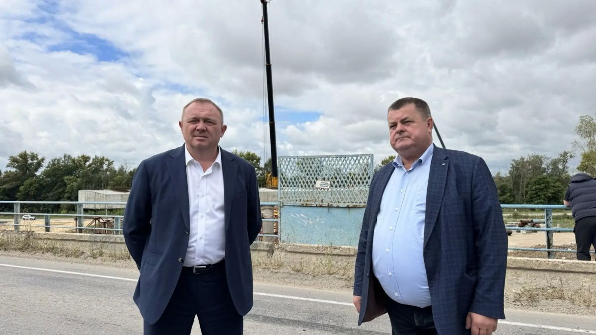 Движение по путепроводу на 129-м километре трассы М-2 «Крым» в Тульской области временно перекрыто Движение по путепроводу на 129-м километре трассы М-2 «Крым» в Тульской области временно перекрыто
