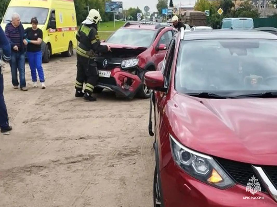 Частный дом загорелся в Заокском районе Частный дом загорелся в Заокском районе