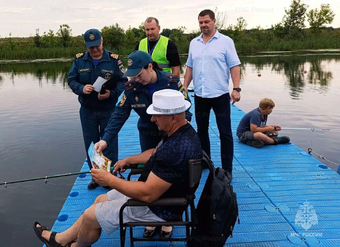 Сотрудники ГИМС напоминают тульским рыбакам о безопасности на воде Сотрудники ГИМС напоминают тульским рыбакам о безопасности на воде