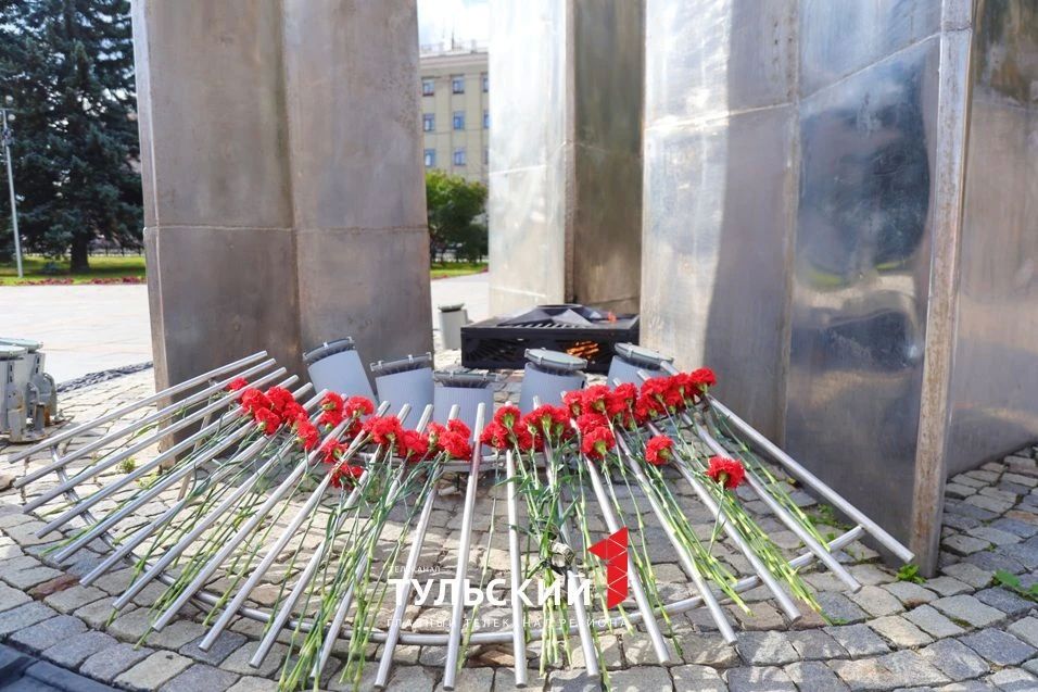 На площади Победы в Туле запустили 186 воздушных шаров На площади Победы в Туле запустили 186 воздушных шаров