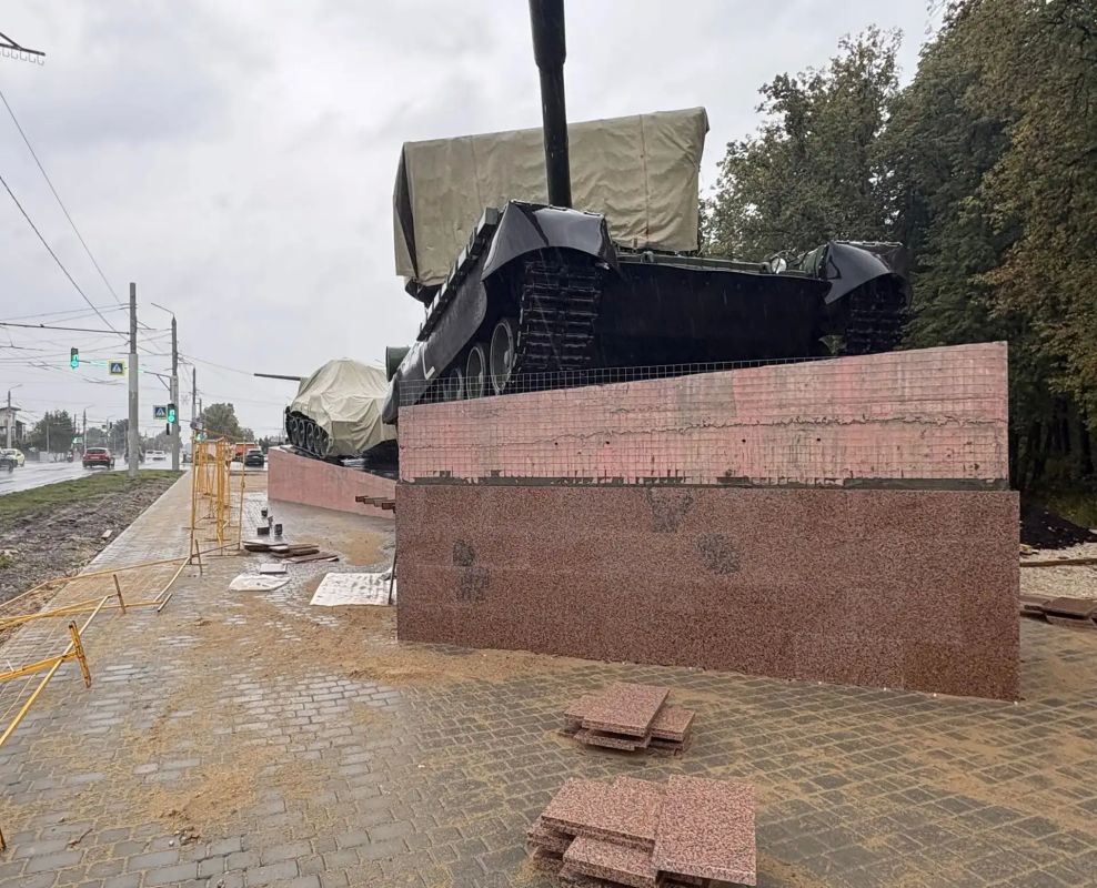 Илья Беспалов: Проверил ход работ по благоустройству в Зареченском округе Илья Беспалов: Проверил ход работ по благоустройству в Зареченском округе