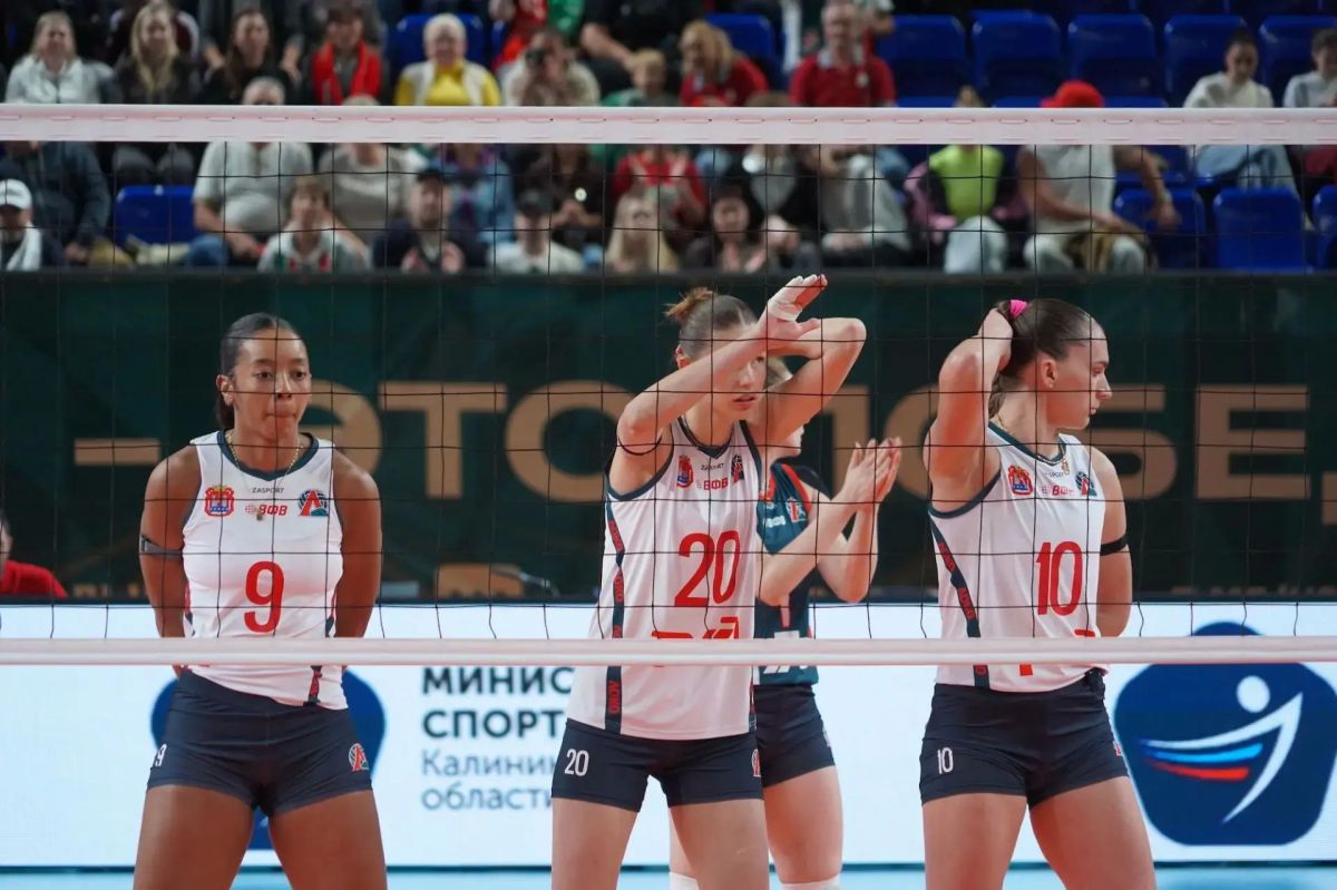 «Тулица» в «Кубке Легенд» проиграла «Локомотиву» 0:3 «Тулица» в «Кубке Легенд» проиграла «Локомотиву» 0:3