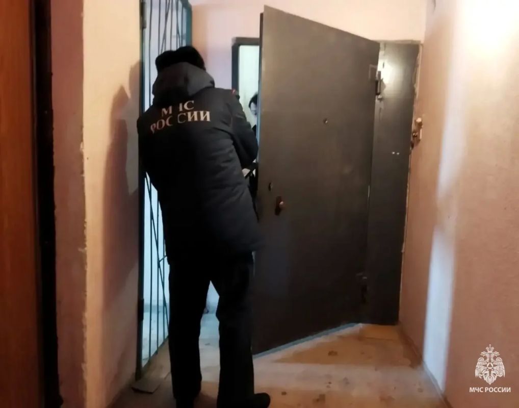 Захламление подъезда — это не безопасно! Захламление подъезда — это не безопасно!