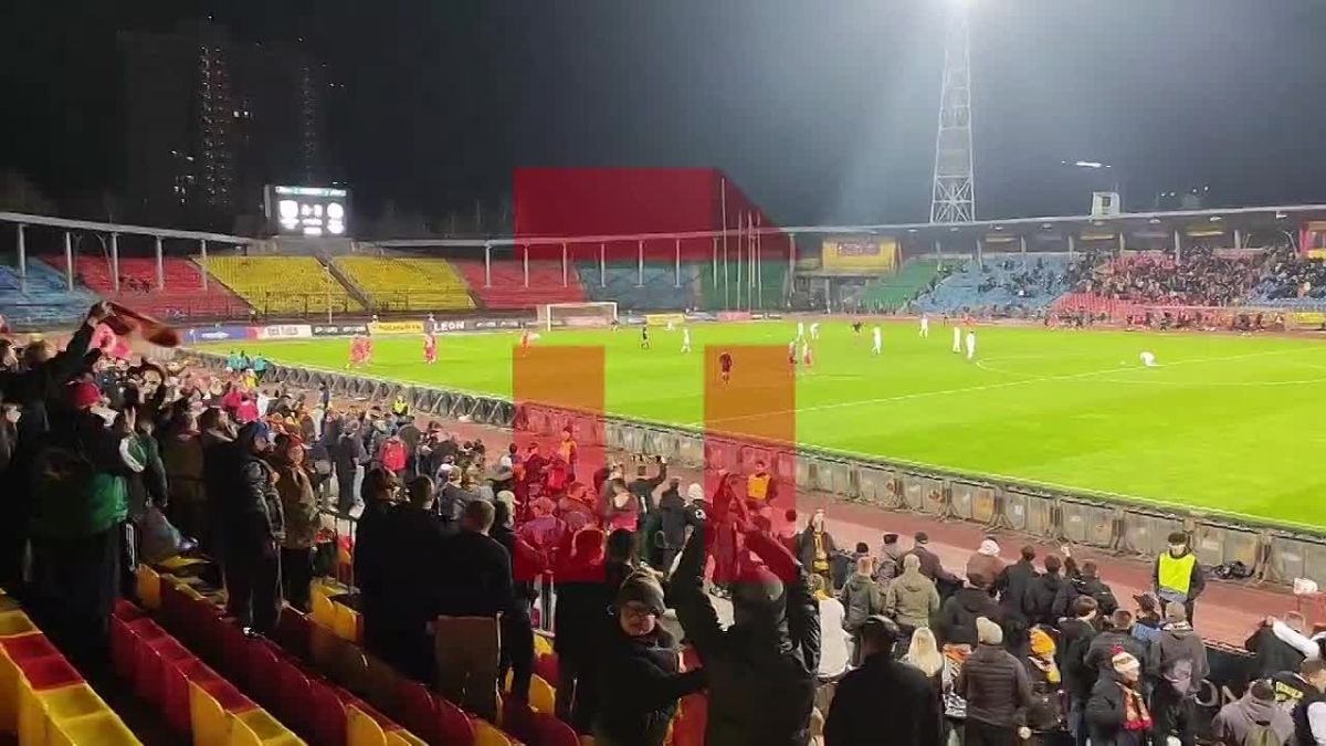 А на Центральном стадионе сегодня шумно
