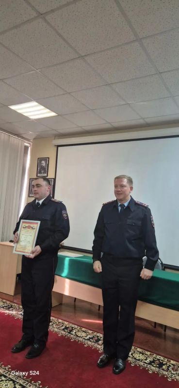 В Центре профессиональной подготовки УМВД России по Тульской области состоялся выпуск молодых сотрудников полиции В Центре профессиональной подготовки УМВД России по Тульской области состоялся выпуск молодых сотрудников полиции
