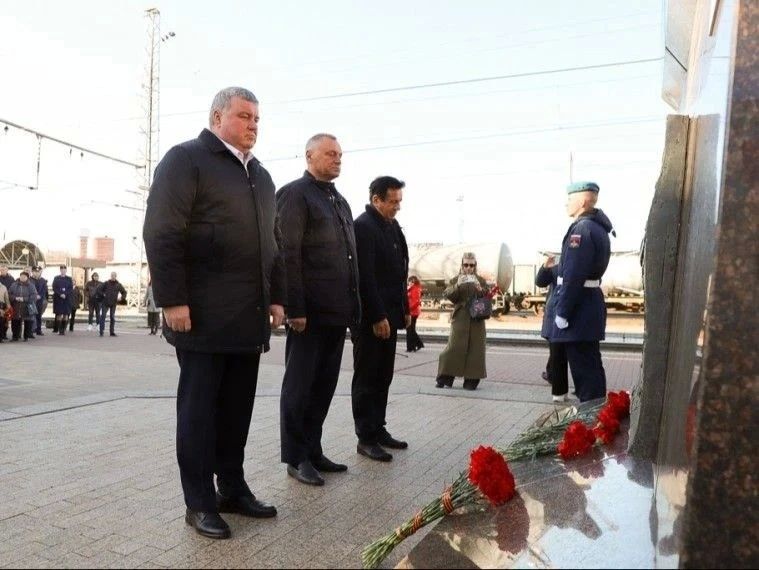 Илья Беспалов: Почтили память тульских железнодорожников и всех туляков – защитников города-героя Илья Беспалов: Почтили память тульских железнодорожников и всех туляков – защитников города-героя