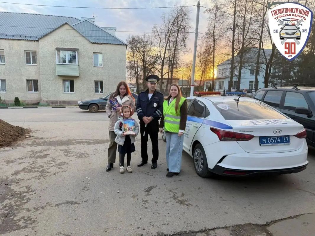 «Безопасность детей — общая ответственность»: в Алексине прошёл профилактический рейд с участием «Родительского патруля» «Безопасность детей — общая ответственность»: в Алексине прошёл профилактический рейд с участием «Родительского патруля»